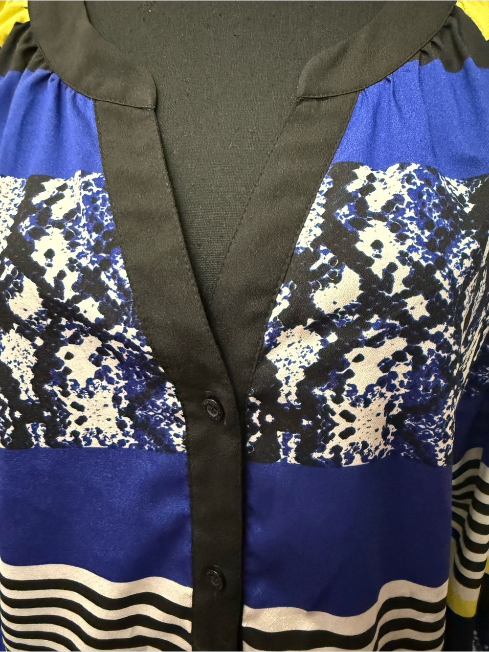 Calvin Klein Blue Yellow Stripe Snake Print Button Blouse Top Small EUC - Picture 4 of 10